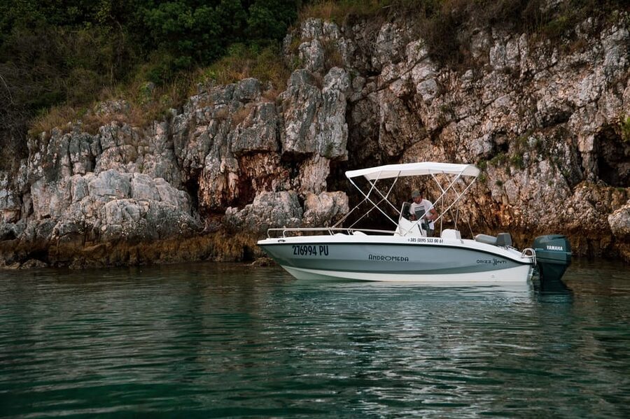 Medulin: Morning on Speedboat with Cave & Island Snorkeling - What the $218 Price Really Buys