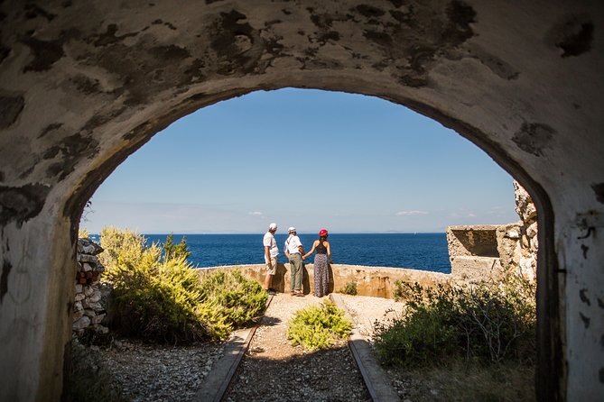 Military Tour - Fort George and the view over Parja Bay