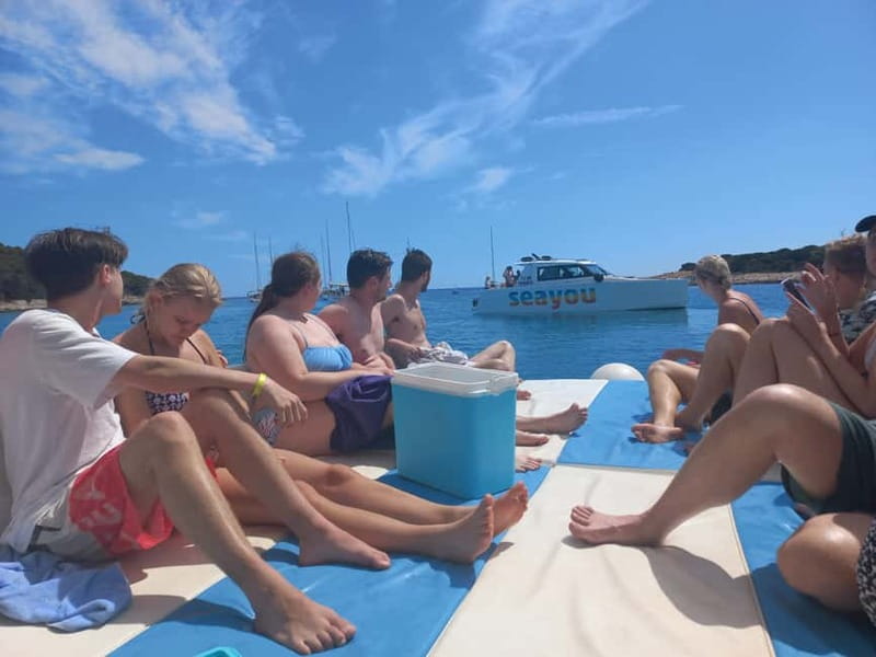 Milna: Boat Trip to Bol and The Hidden Bays of Brac island - Cruising past Brac’s quiet bays