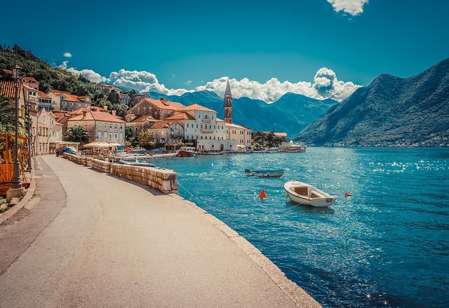 Montenegro Bay Cruise with Lunch on the Boat day trip - Lunch on the boat