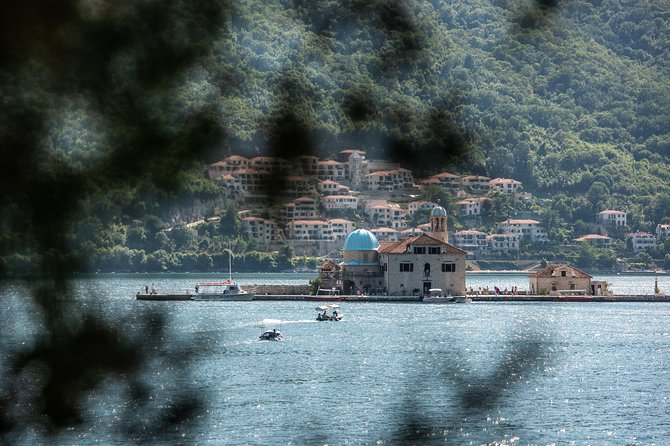 Montenegro: Bay of Kotor Day Trip from Dubrovnik English -Español - What is included, and what costs extra