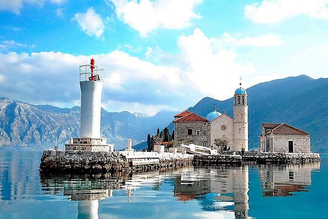 Montenegro & Bosnia in 1day: 2 Countries Day Tour from Dubrovnik - Perast viewpoint and the two famous islands