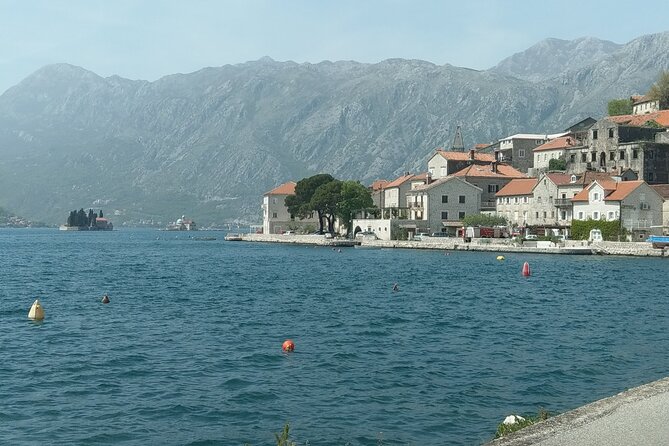 Montenegro Private Full Day Tour from Dubrovnik - Lunch choices and the cost of eating well