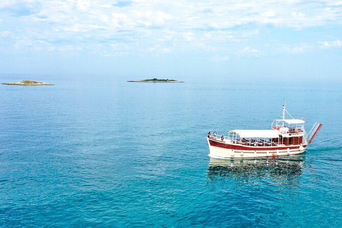 Morning Panorama: Relaxing Among 20 Islands around Poreč Riviera - Passing 20 islands and islets near Poreč