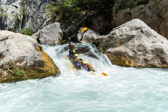 Multi Adventure Experience - Rafting with elements of canyoning - Key points at a glance