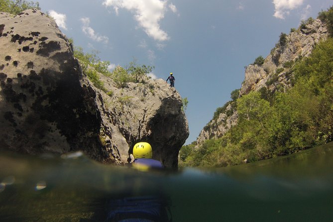 Multi Adventure Experience - Rafting with elements of canyoning - Cliff jumping, the rafting slide, and optional nerves
