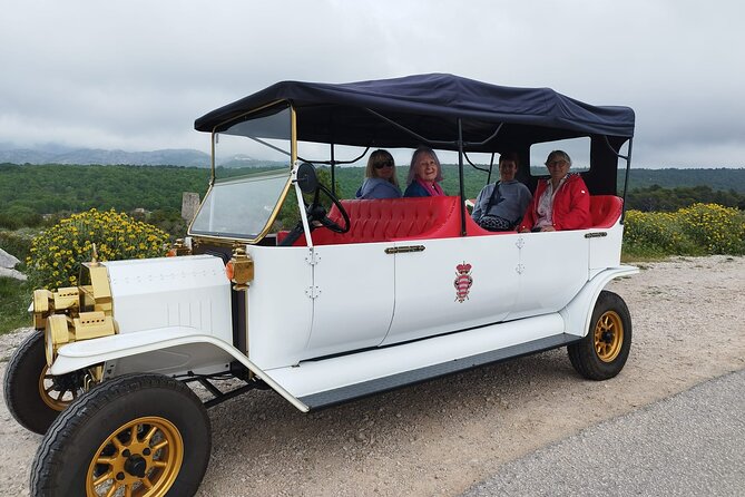 OLD CAR DUBROVNIK private sightseeing tour - The Croatian War of Independence monument