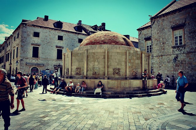Old Town Secrets Walking Tour - Stradun: architecture, fountains, and old customs