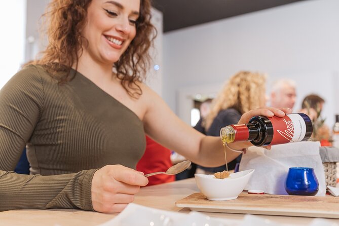Olive Oil Guided Tasting and History in Pula - The surprise dessert with olive oil