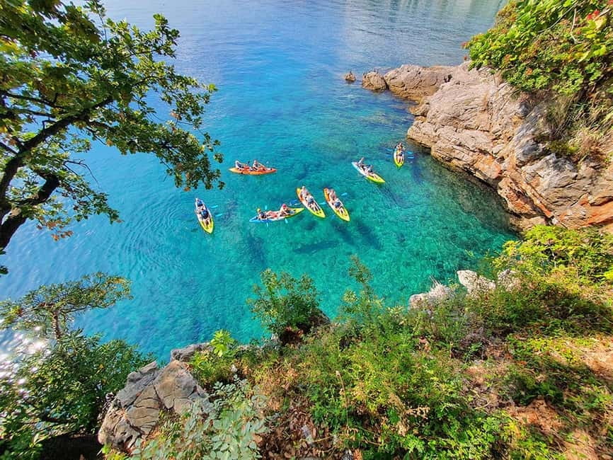Opatija: Cliffs and caves kayak adventure - Exploring the two caves at Devil’s Rock