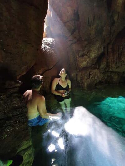 Cliffs and caves kayak adventure