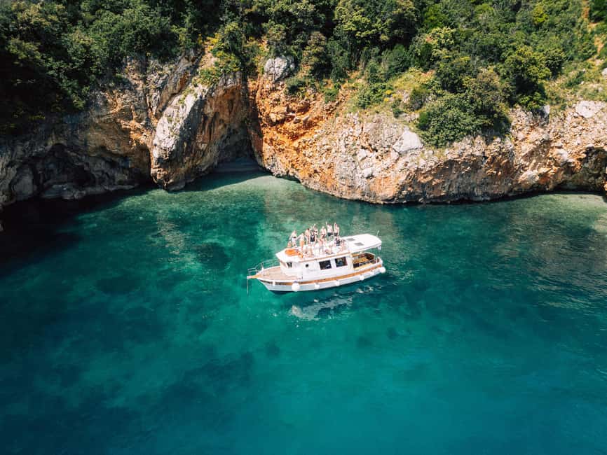 Opatija: Private Cres Island Boat Tour - Choosing between lunch and another lagoon