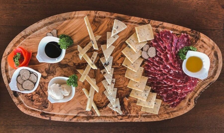 Paladini: Truffle Hunting Tour with 3-Course Tasting Menu - The old forest and the pleasure of the search