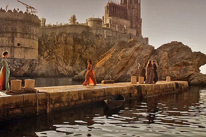 Panorama of the old town ( sunset, game of thrones locations) - Why See Dubrovnik From the Sea?