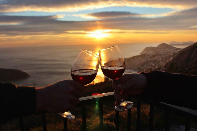 Panoramic Sunset Hike - Why this sunset hike is more than a viewpoint stop