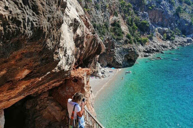 Picnic on Croatian Secret Beach - Snacks, soda, and the picnic question