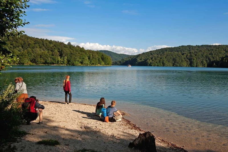 Plitvice Lakes: Guided Walking Tour with Train and Boat Ride - The upper lakes: more time, more variety