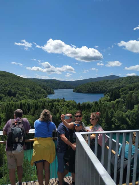 Plitvice Lakes: Guided Walking Tour with Train and Boat Ride - What the guide adds to an otherwise self-guided park
