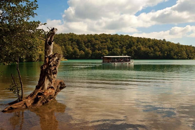 Plitvice Lakes: Guided Walking Tour with Train and Boat Ride - Is $28 good value?