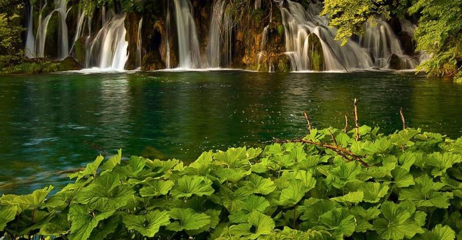 Plitvice Lakes Private Guided Tour - The first two hours among the Lower Lakes