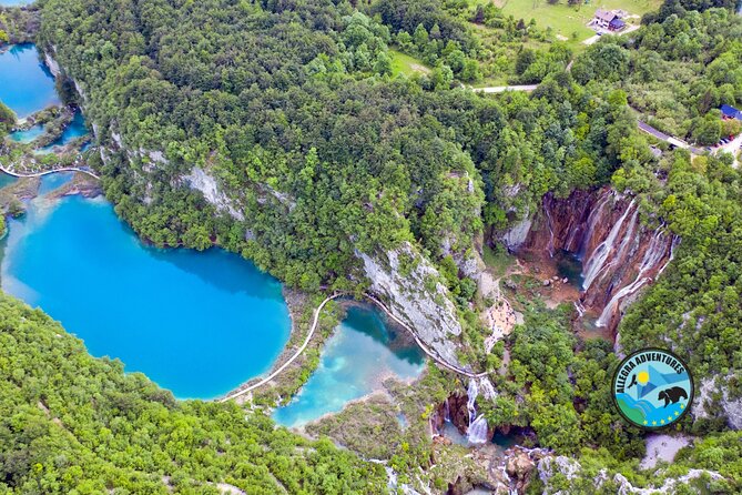 Plitvice Lakes Tour: Secured Tickets, Train & Boat Ride - Why a guide helps at Plitvice Lakes