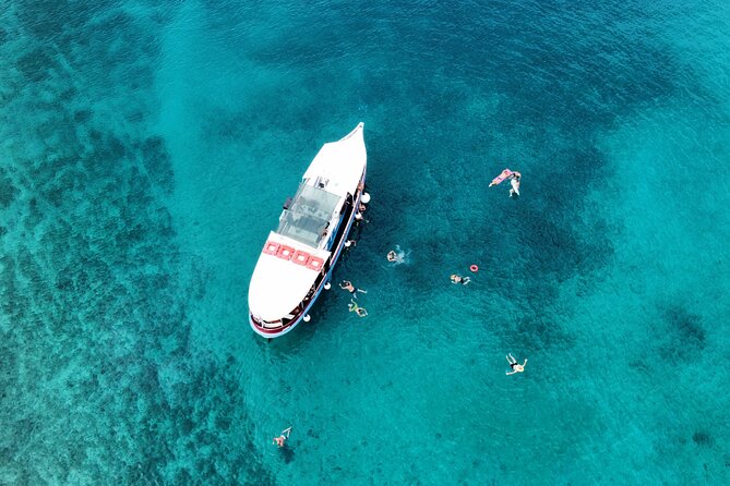 Podstrana and Jesenice, Boat trip to Brač and Šolta with lunch - Fresh BBQ lunch with a view of five islands