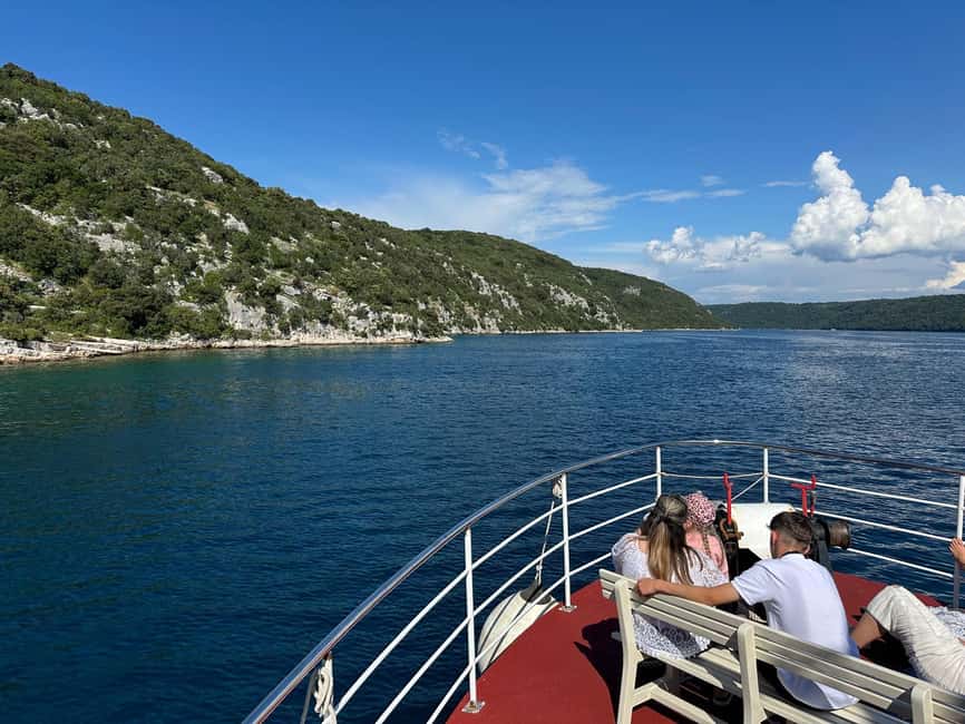 Poreč: Boat tour to Rovinj with lunch and drinks - The Lim Fjord and Pirate’s Cave from the deck