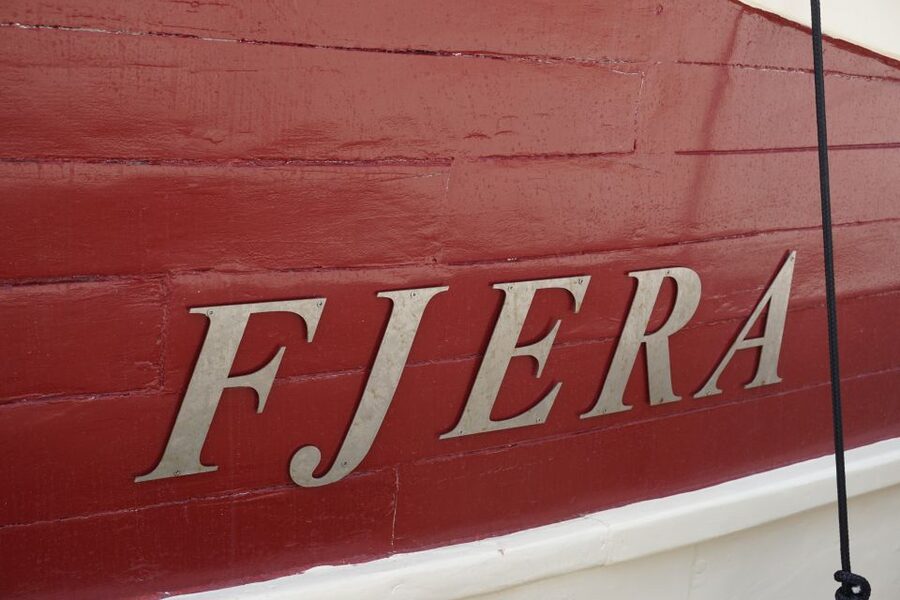 Poreč: Panoramic Morning Cruise Among 20 Islands with Drinks - Setting off from Poreč Port on the Fjera