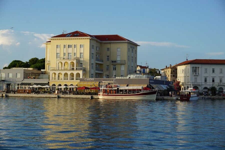 Poreč: Panoramic Morning Cruise Among 20 Islands with Drinks - Seeing Poreč from the sea