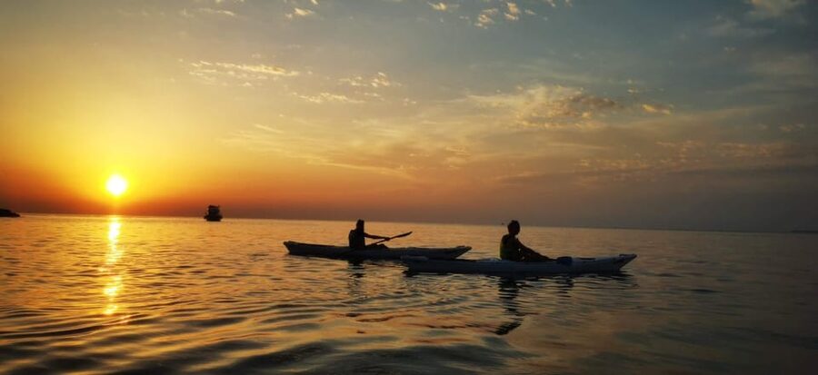 Poreč: Sea Kayaking Sunset Tour - Pickup in Poreč and what to pack