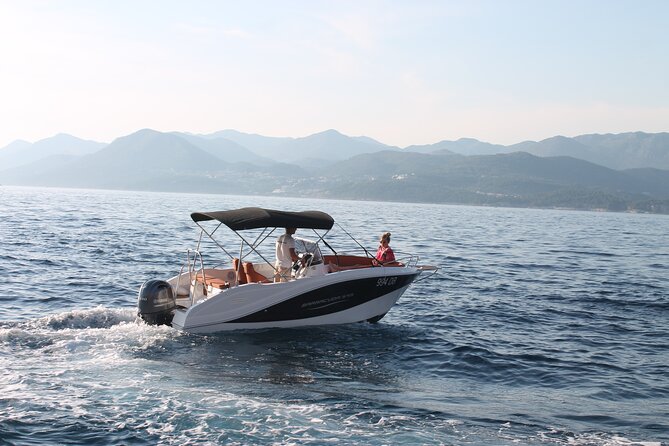 Private 4h Boat Tour Elaphite Islands with Barracuda 545 - Timing, pickup, and weather planning
