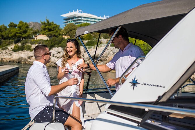 Private boat tour - caves, snorkeling, bays and beaches - Caves, bays, and beaches after the first stop
