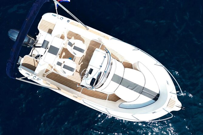 Private boat tour - caves, snorkeling, bays and beaches - The skipper can make or break the day