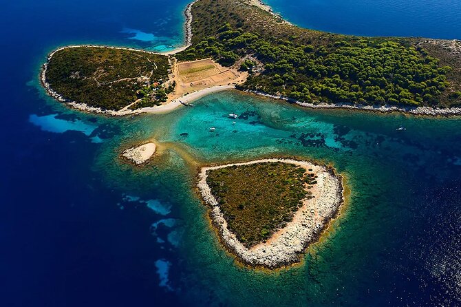 Private Boat Tour from Hvar - Blue and Green cave, Vis, and the Pakleni islands - Key points to know before booking