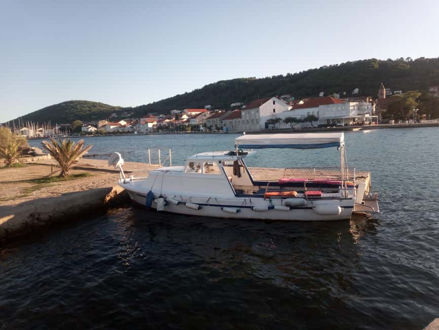 Private Boat tour with refreshing drinks Zadar - Leaving Zadar from the INA marina