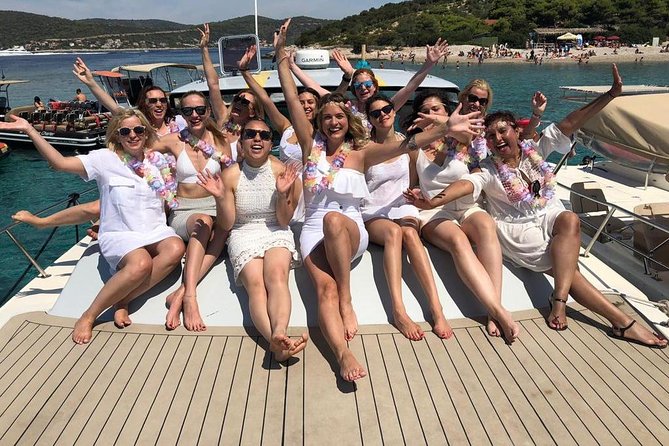 Private custom Blue & Green Cave tour with yacht from Hvar town - Two hours at Budikovac Island