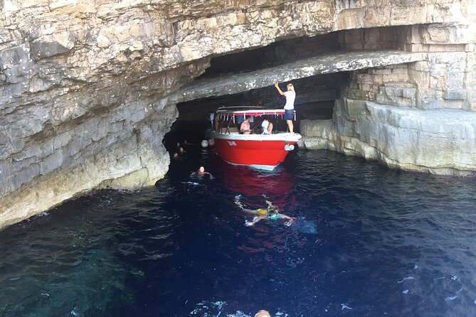 Private Custom Island Hopping Speedboat Tour from Hvar - Pakleni Islands and lunch by the sea