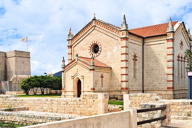 Private Full Day Peljesac Wine Tasting Tour from Dubrovnik - What the guide adds to the wine tasting