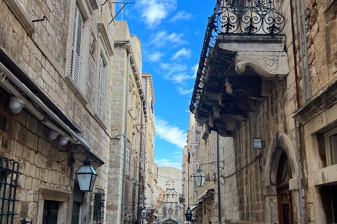 Private Game of Thrones and City Wall Tour - Walking Stradun and the Old Town