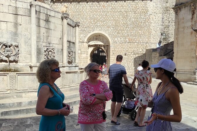 Private History Old Town and City Wall Tour in Dubrovnik - The guides are the heart of the experience