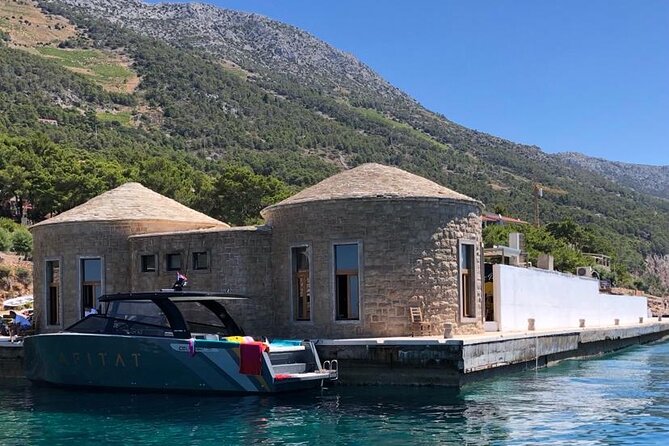 Private Luxury boat from Hvar, Brač and Split - A private day on the Dalmatian Sea