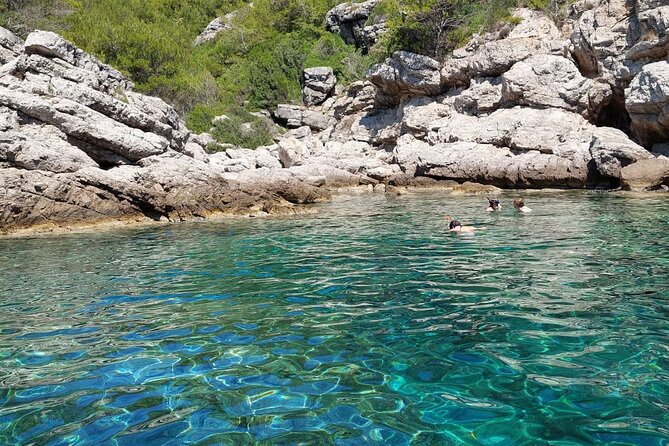 Private luxury speedboat tour-Islands, caves, beaches, snorkeling - The skipper can shape the day