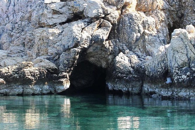 Private Plavnik Island Half-Day boat trip with capt. Bobo - Leaving Punat For Plavnik’s Open Coast