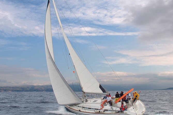 Private sailing tour at the Makarska Riviera - Meeting Lady Butterfly