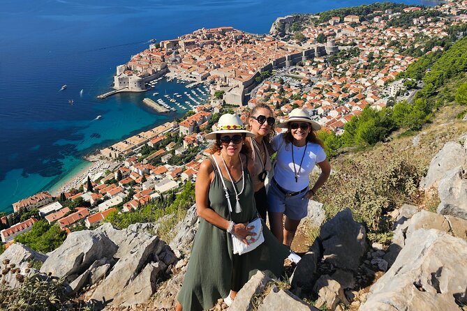 Private Sightseeing Tour in Dubrovnik with a Classic Old Car - A brief stop at the Domovinski rat monument