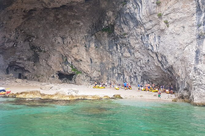 Private Speedboat Guided Tour: Explore the best of Dubrovnik Islands - The opening view of Dubrovnik’s walls and Lovrijenac