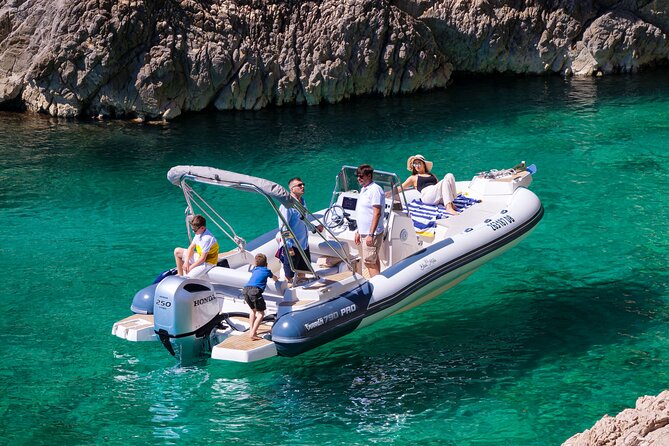 Private Speedboat Tour | Caves Beaches Islands and more - A skipper can make or break the day