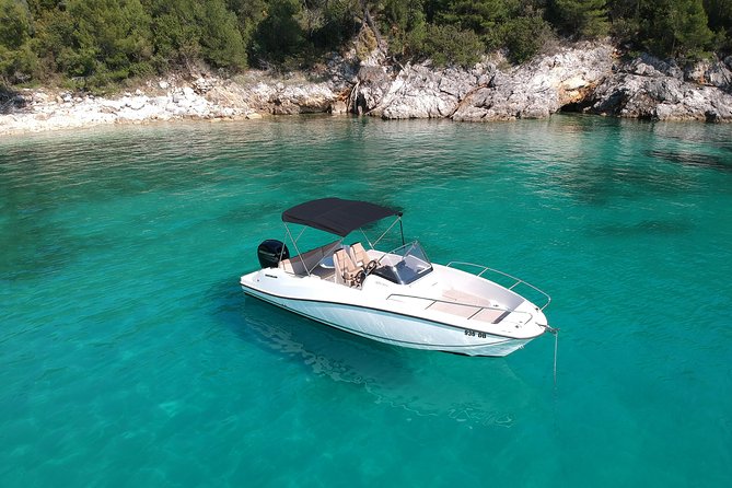 Private speedboat tour to the islands - Kolocep and the swim into the Blue Cave