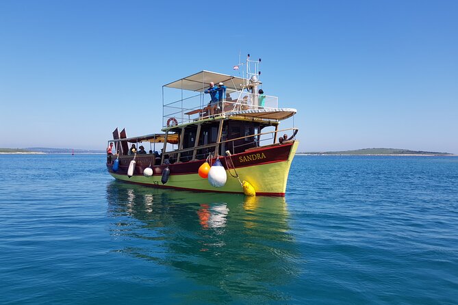 Private Sunset Dolphin Excursion with Dinner and Animation - Five things to know before boarding