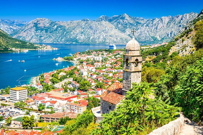 Private Tour: Montenegro Day Trip from Dubrovnik - Crossing into Montenegro